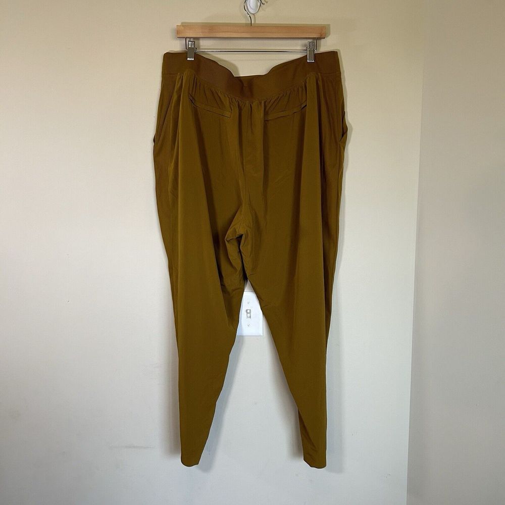 ATHLETA Size 20 Brooklyn Ankle Pants Yellow/Gold Lightweight - Picture 4 of 9